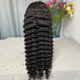 La Perruque Frisé  13X4" Lace frontal transparent densité 250%  Deep wave
