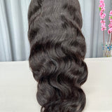 La Perruque ondulé Full Lace en Cheveux Vierges De La Densité 180%